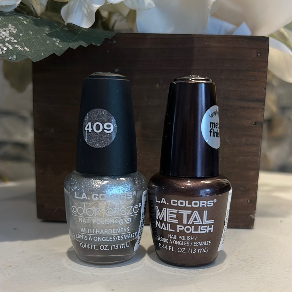 L.A. Colors Nail Polish Set - Glittering Silver and Deep Brown